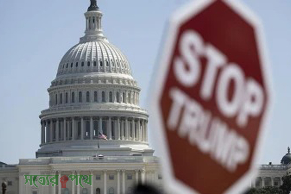 যুক্তরাষ্ট্রে শাটডাউনের শঙ্কা, কার্যকর হলো না জরুরি ভোট।